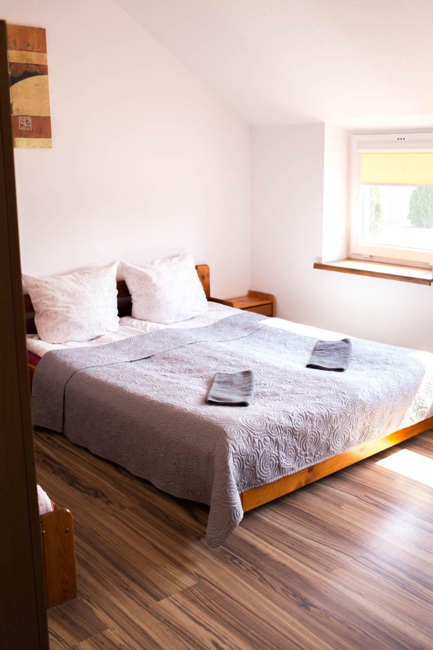 Hostal Okecie 39 - I Parking Blisko Lotnisko Okecie *