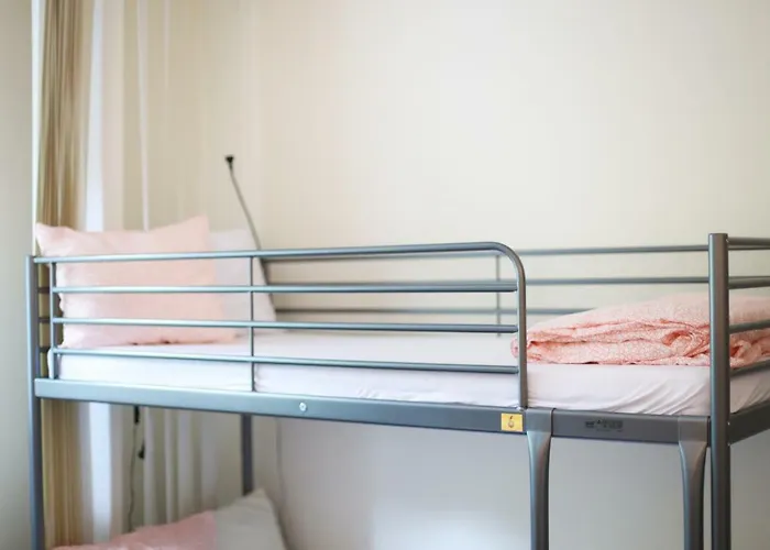 Hotelik Okecie 39 - Nocleg I Parking Blisko Lotnisko Okecie